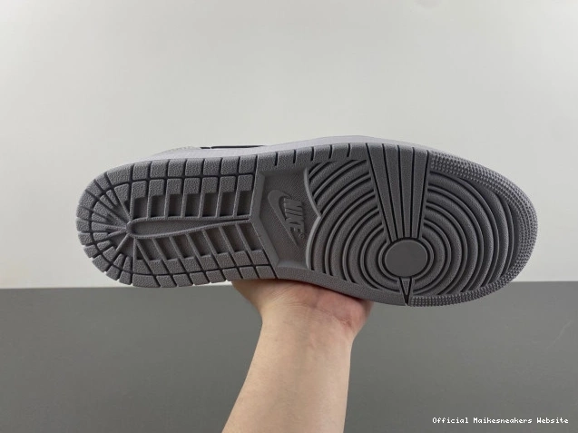 Official Maikesneakers Air Jordan 1 CZ0790-110 OG Low Barons 0815